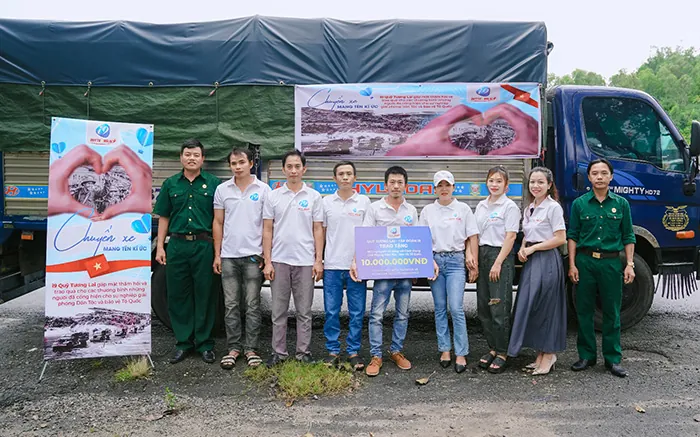 Biểu tượng tai nghe hỗ trợ khách hàng, thể hiện dịch vụ chăm sóc khách hàng 24/7 của sv88 top